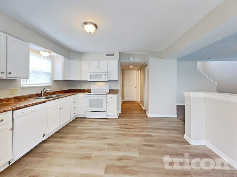 Building Photo - 1485 Bluestem Dr