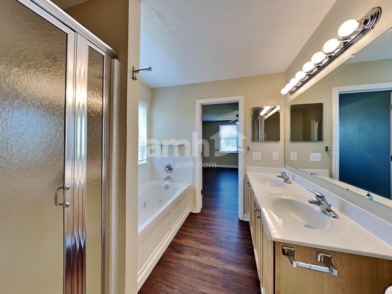 Building Photo - 328 Timbersmith Dr