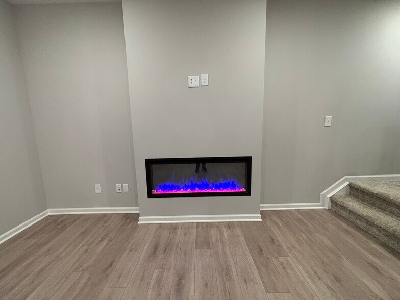 Building Photo - 16815 Aiken Ridge Cir