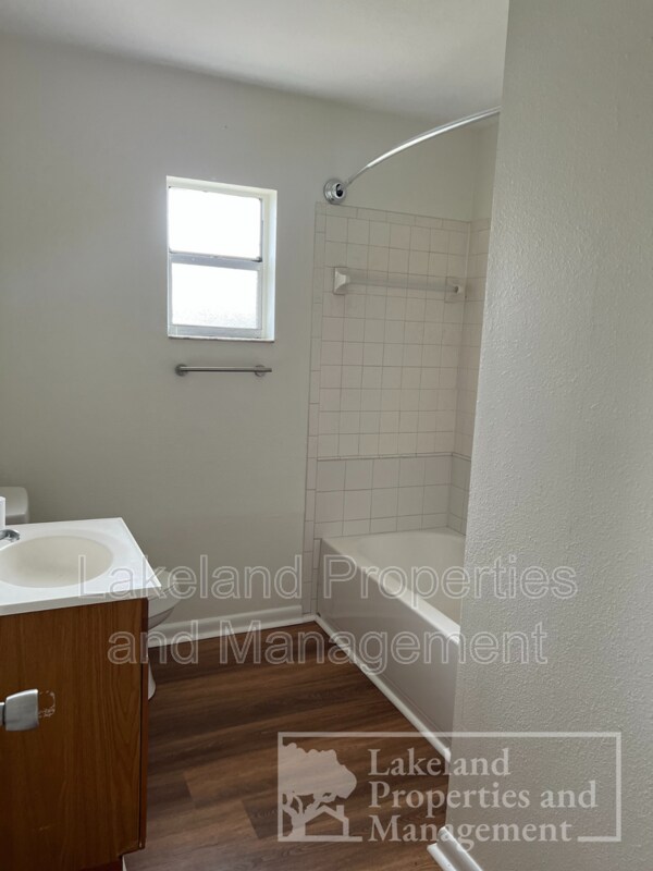Building Photo - 5812 Charlton Dr