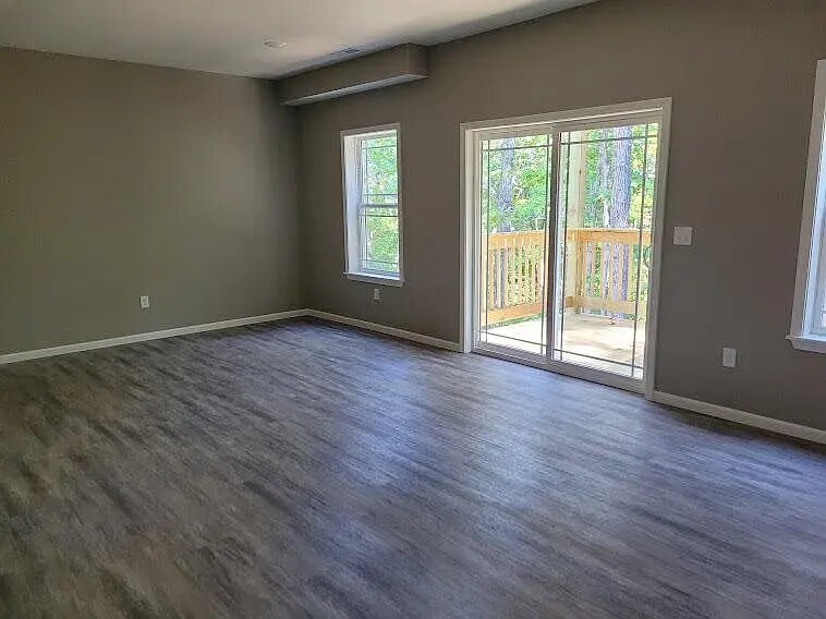 Building Photo - 321 Dogwood Pl