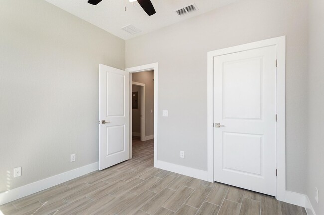 Building Photo - Deposit-Free! Modern, energy efficient hom...