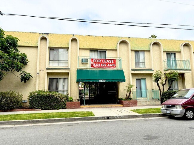 Building Photo - Encino Terrace