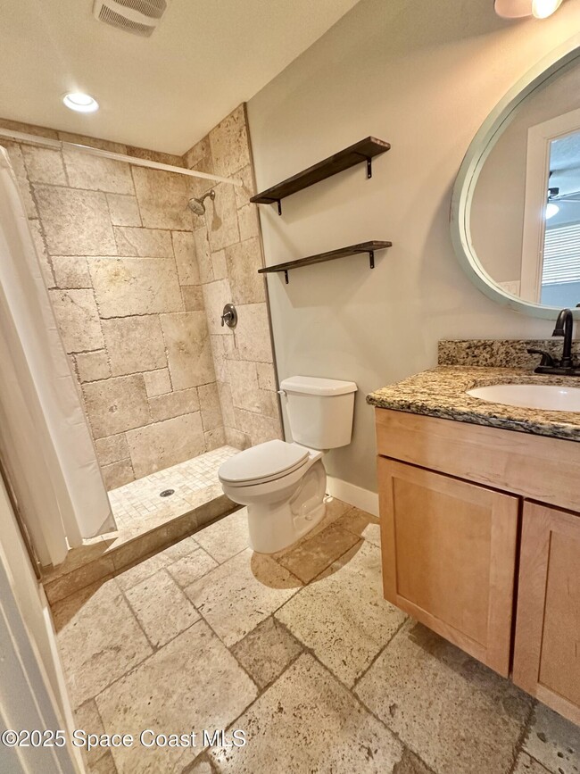 Building Photo - 2130 Garnet Ct