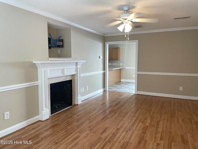 Building Photo - 104 Chandler Dr