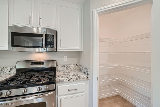 Building Photo - 5407 Bristol Bend Ct