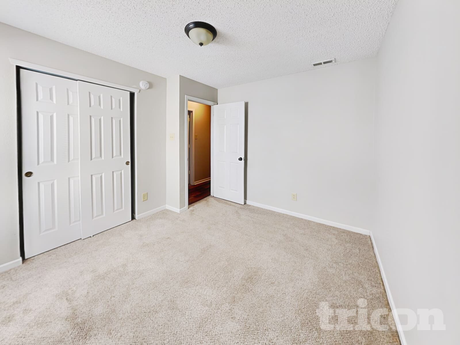 Building Photo - 10800 Wymm Ln