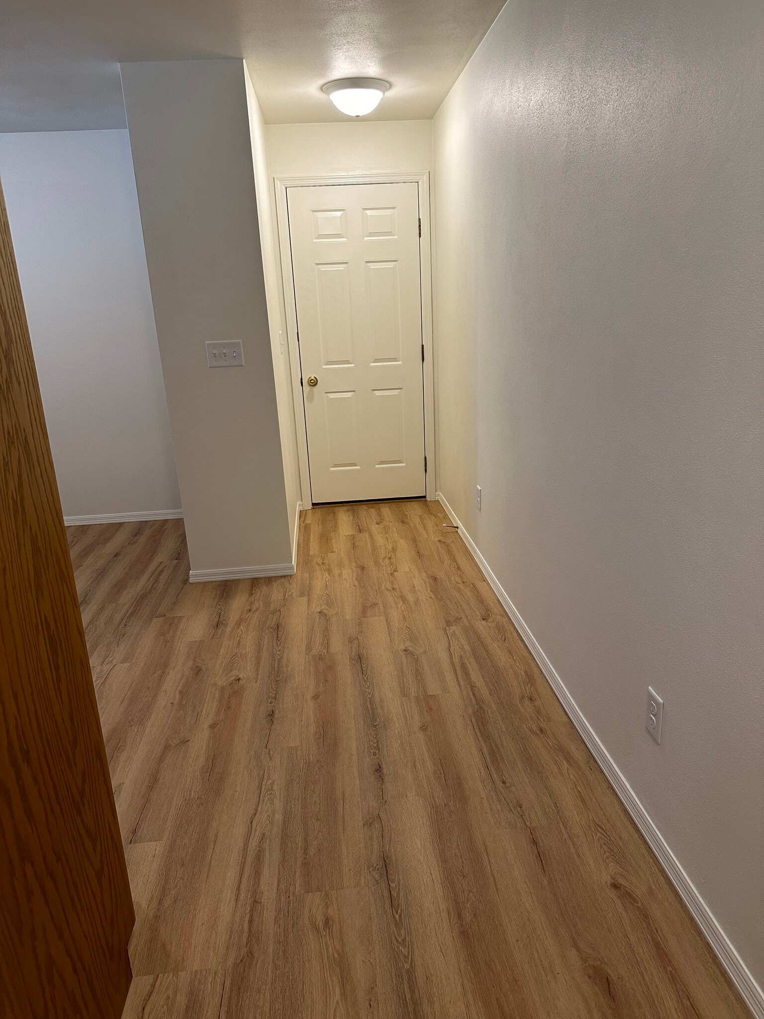 Building Photo - N420 Kilsdonk Ct