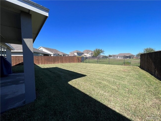 Building Photo - 40 Ensenada Ave