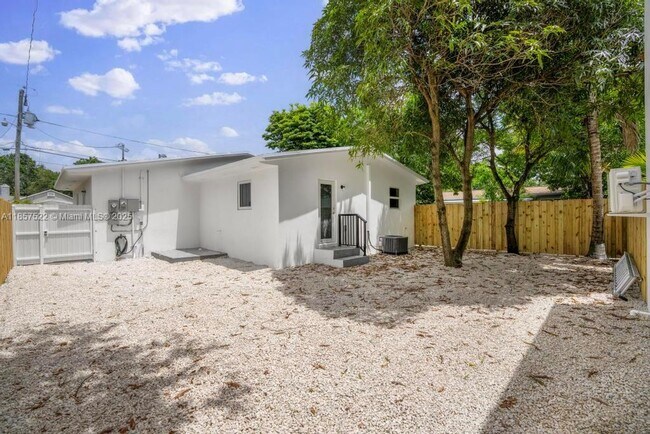 Building Photo - 1116 NW 51st Terrace