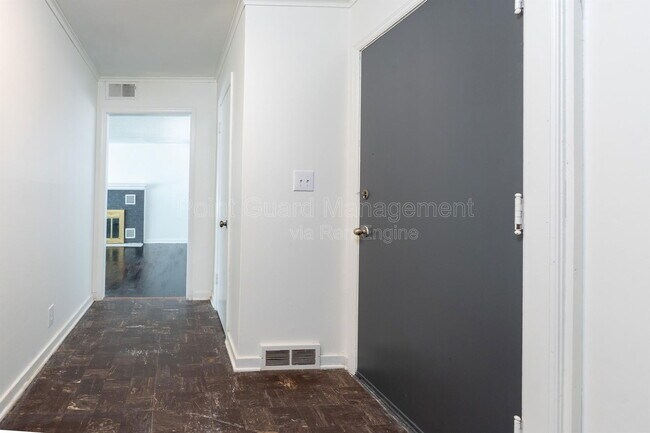 Building Photo - 1700 N Harvard Ave