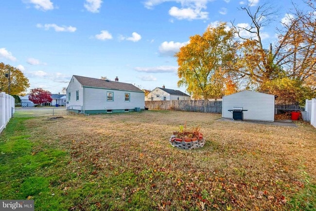 Building Photo - 610 Lee Ave