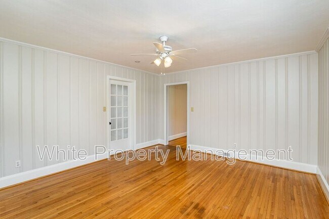 Building Photo - 4643 Addison Drive