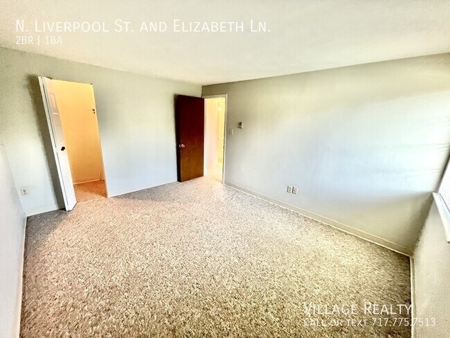 Building Photo - 15 N Liverpool St