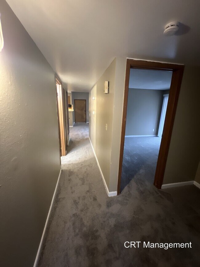 Building Photo - Beautifully Renovated 3-bedroom 2 Bathroom in Robinwood!