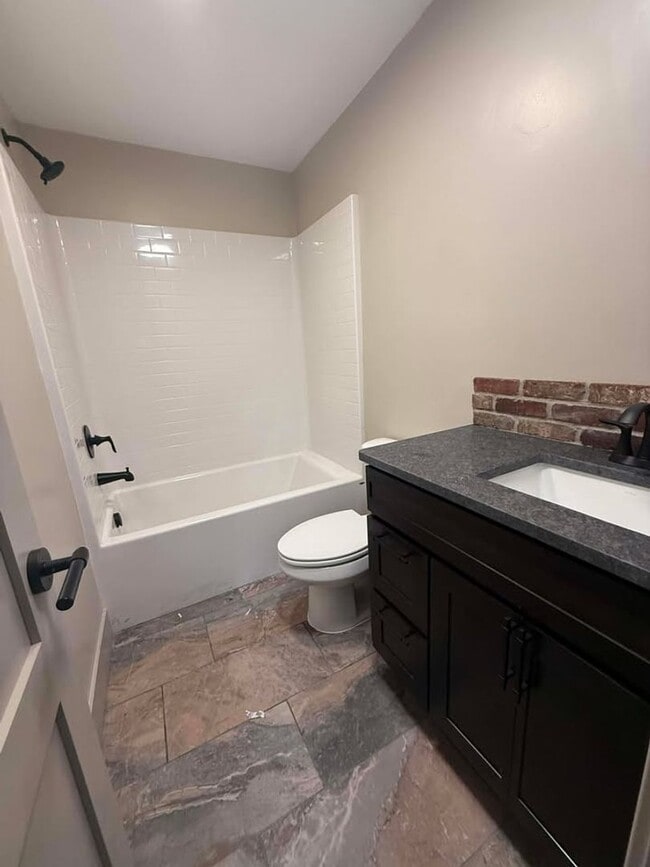 Building Photo - Steel Hollow Cottage Community