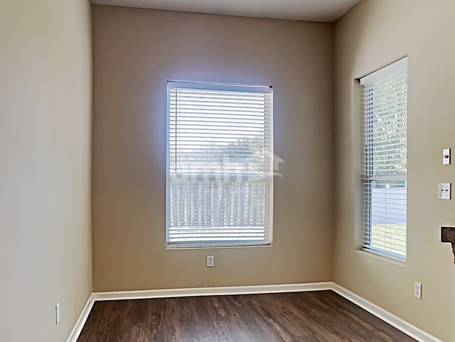 Building Photo - 12227 Sand Lake Ct