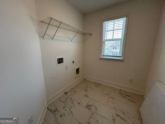 Building Photo - 175 Andalusa Ct