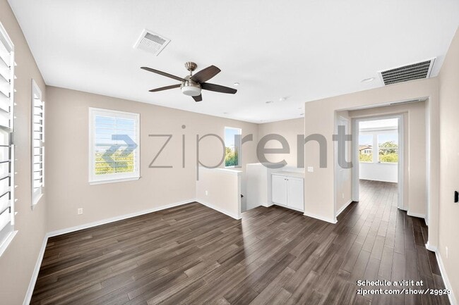 Building Photo - 2409 Via Alicante