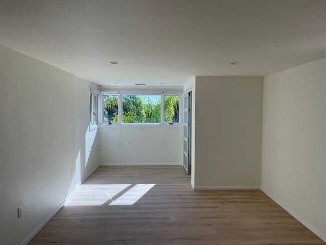 Building Photo - 9859 Foothill Blvd