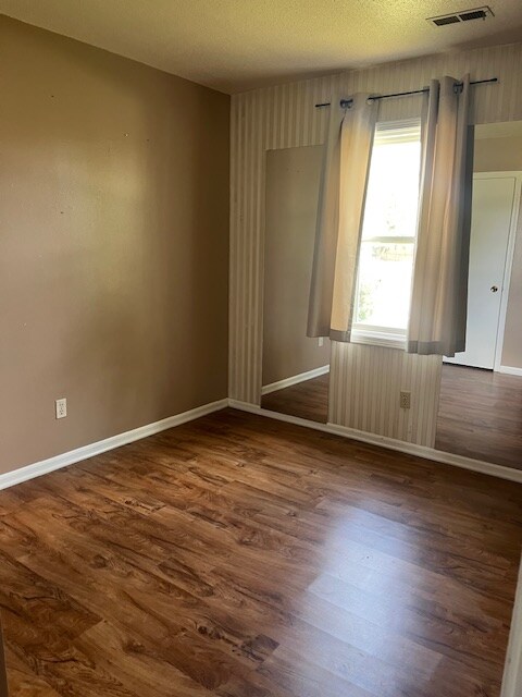 Building Photo - 5915 Brandonwood Ln