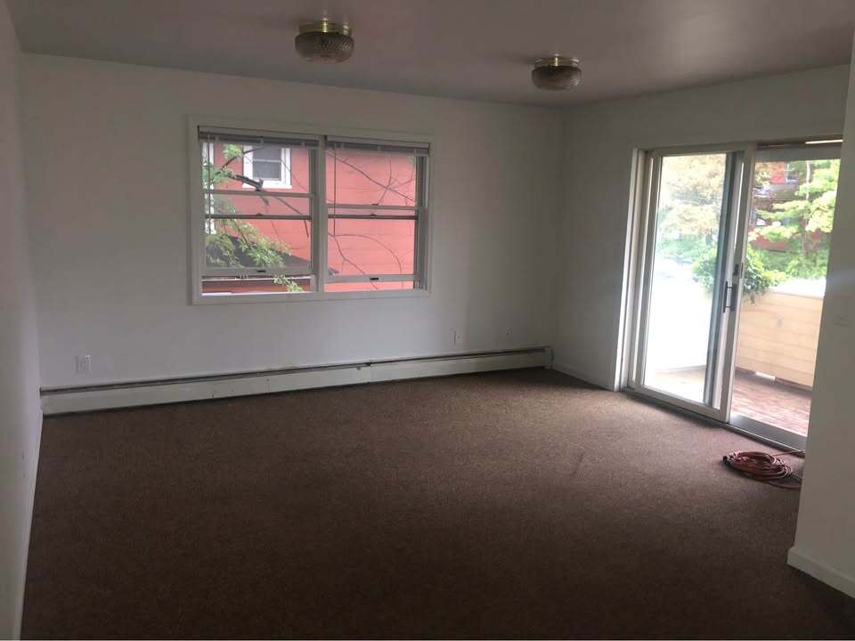 Building Photo - 406 Hillview Pl