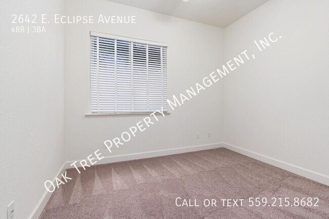 Building Photo - 2642 E Eclipse Ave