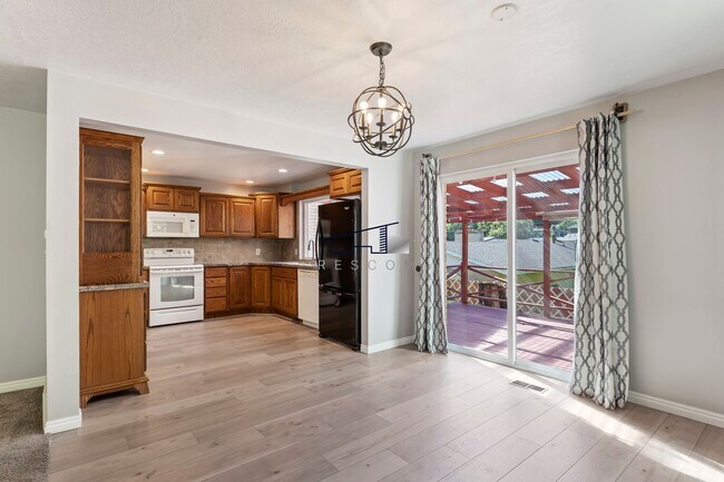 Building Photo - Spacious 3-Bedroom Ogden Home for Rent!