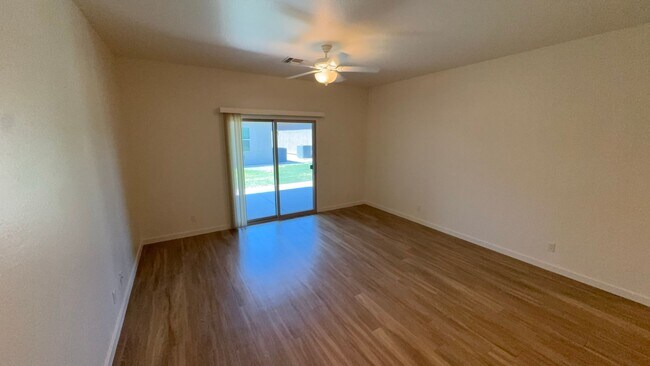 Building Photo - 2350 S Olivewood