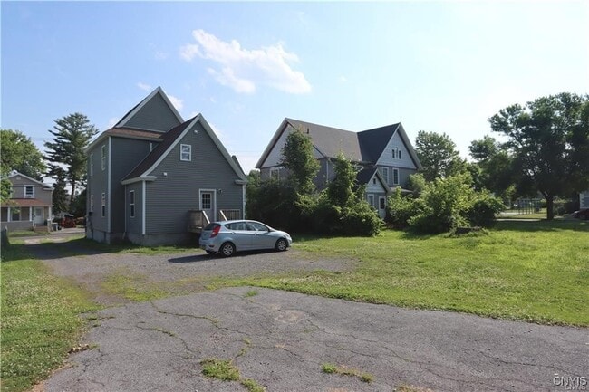 Building Photo - 222 Academy St