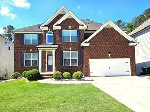 Building Photo - 5 Bedroom / 4 Bath Single Family Home