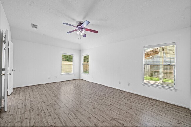 Building Photo - 12918 Stratford Mill Ln