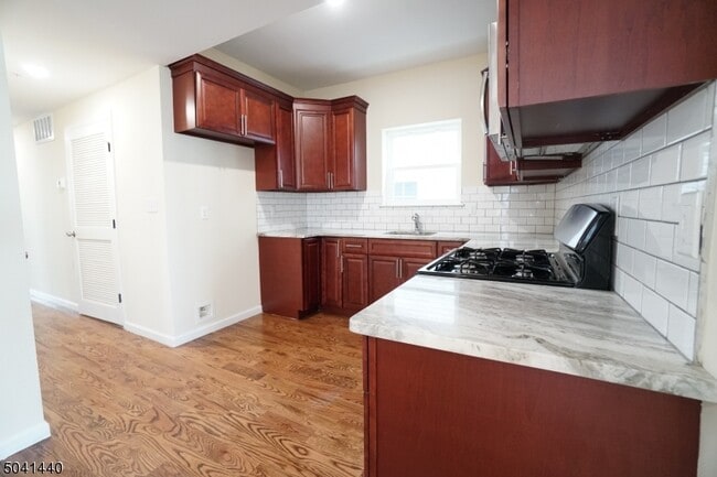 Building Photo - 17 Triton Terrace