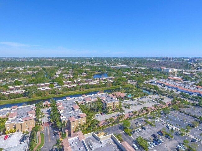 Building Photo - 4903 Midtown Ln