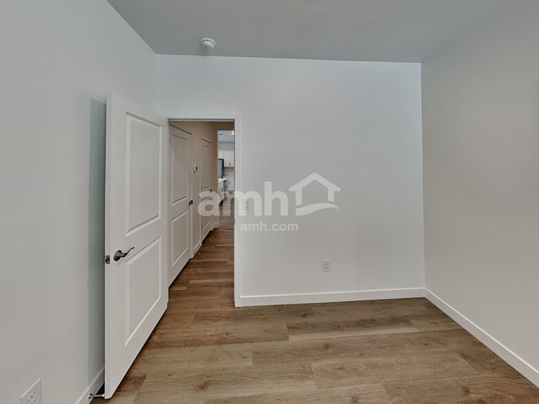 Building Photo - 13112 N Serenity Vly Dr