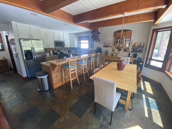 Building Photo - Truckee Ski Lease Available