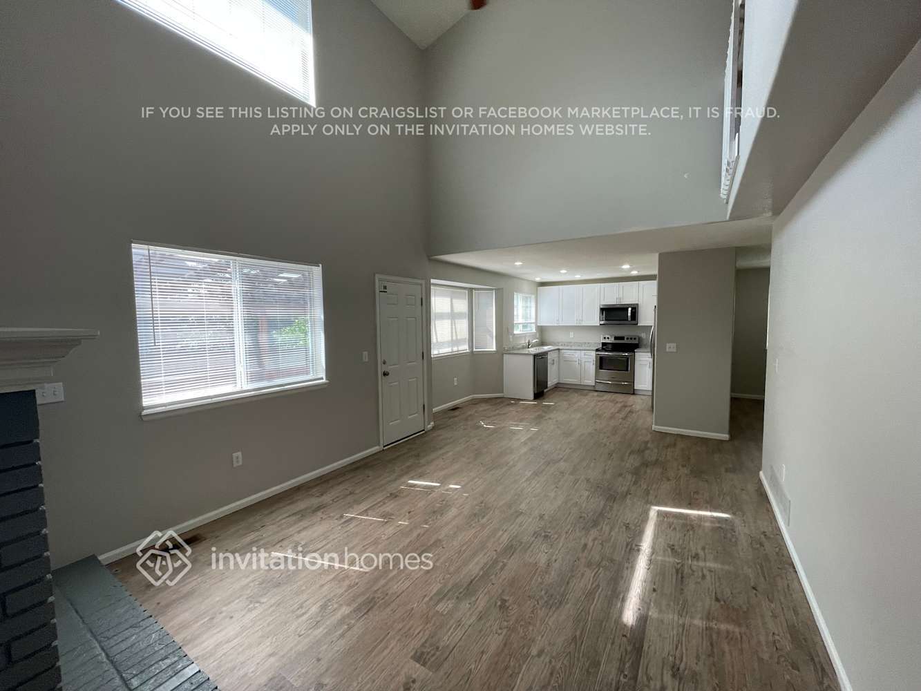 Building Photo - 4881 N Silverlace Dr