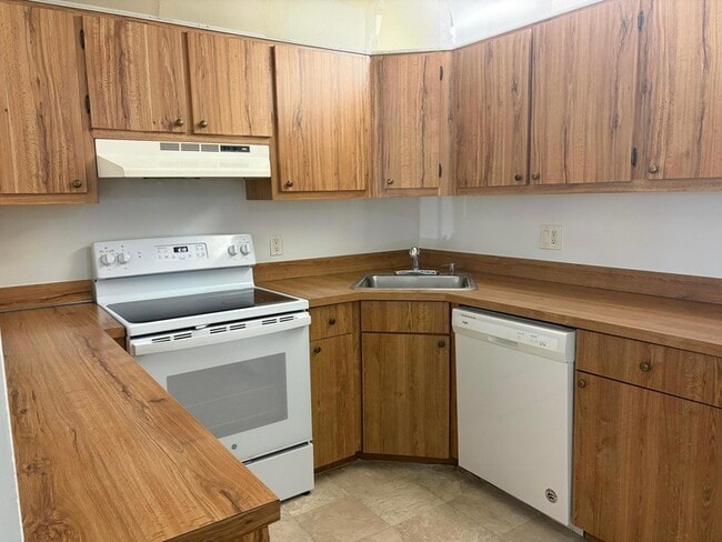 Building Photo - 4835 Sable Pine Cir