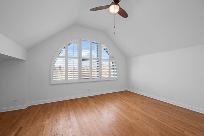 Building Photo - 1813 Admiral Ct