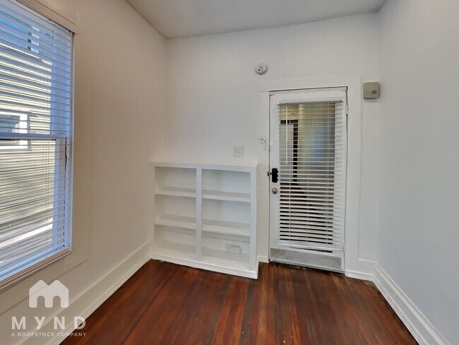 Building Photo - 4624 Junius St