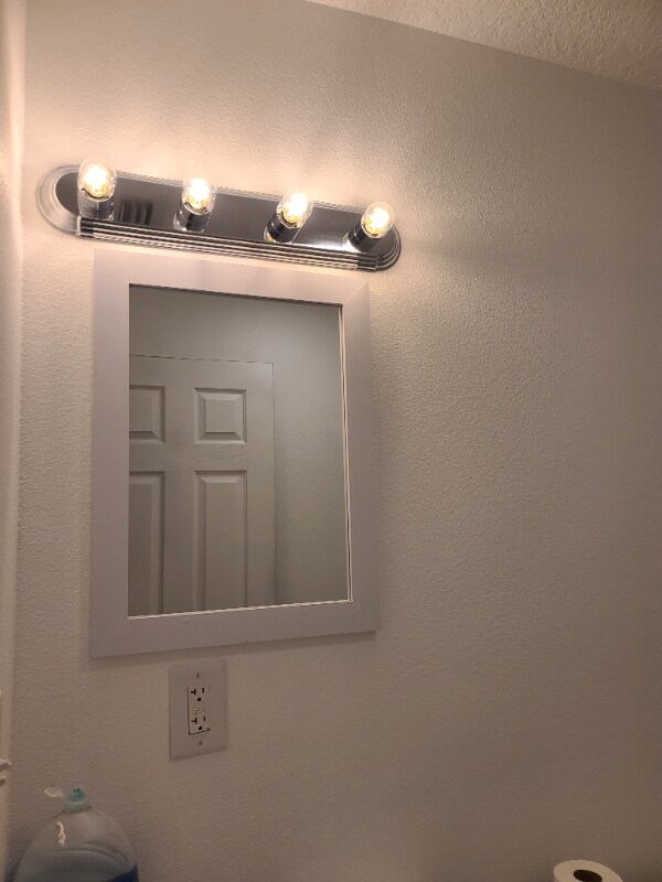 Building Photo - 1902 Holloman Rd