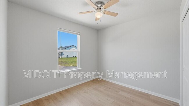 Building Photo - 7210 John Palmer Dr
