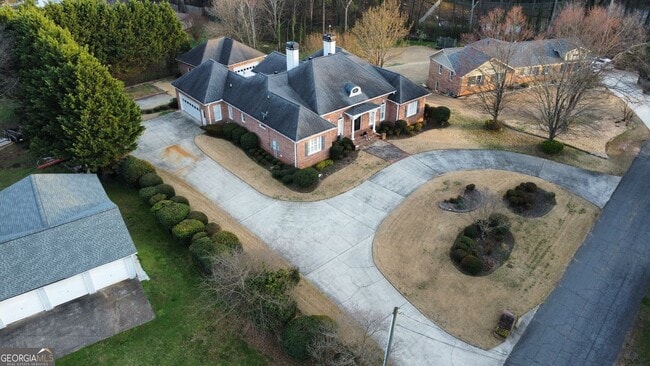 Building Photo - 678 Verney Dr