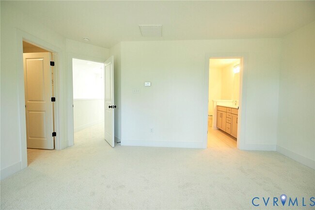 Building Photo - 15337 Sunray Wy
