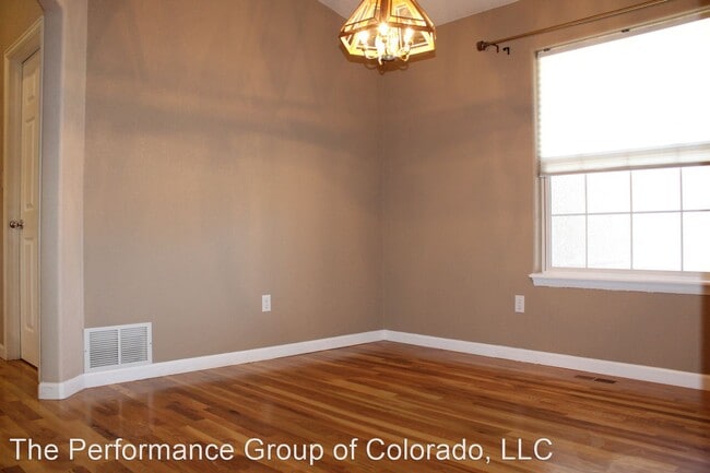 Building Photo - 4 br, 3 bath House - 4214 Getaway Place