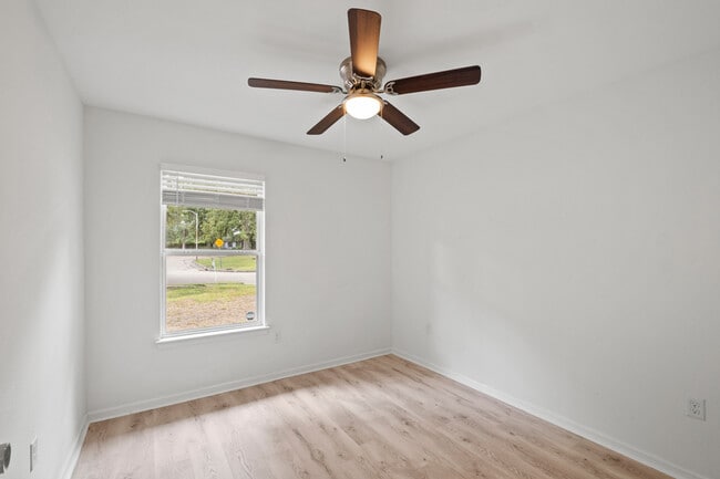 Building Photo - 4106 Gardendale Dr