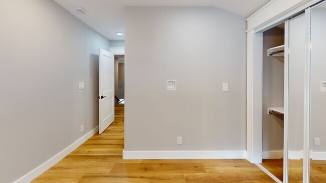 Building Photo - 1708 Highland Ave