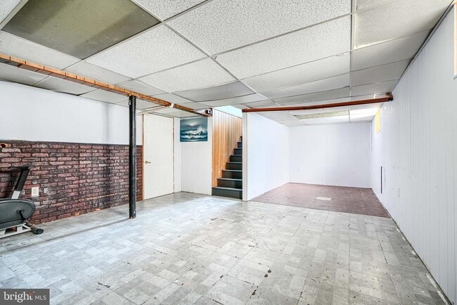 Building Photo - 7839 Birmingham Ave