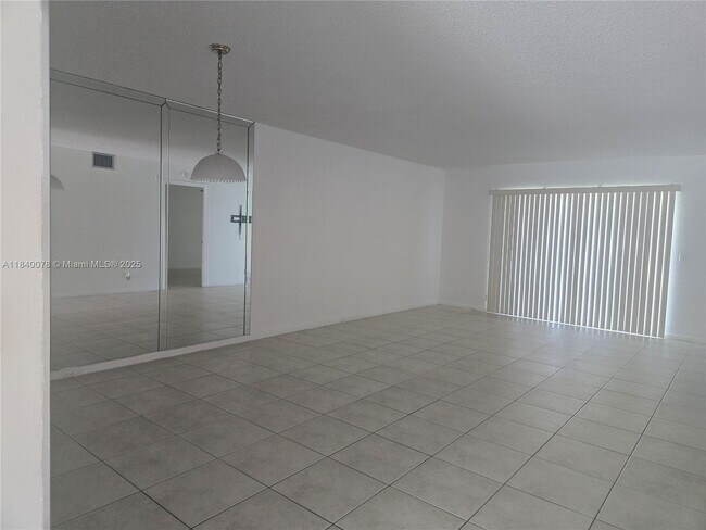 Building Photo - 1201 SW 128th Terrace