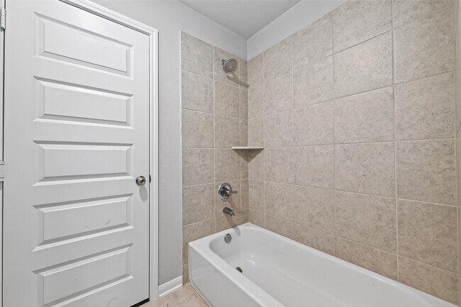 Building Photo - 32931 Franklin Brooks Dr